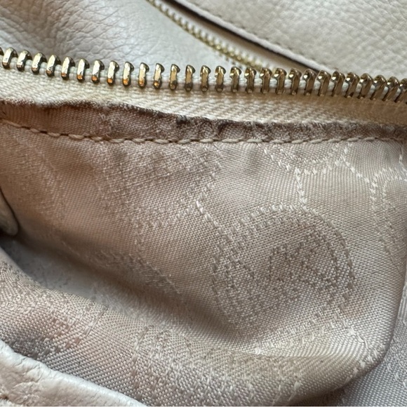MICHAEL Michael Kors Cream White Pebbled Leather Shoulder Bag - Picture 12 of 16
